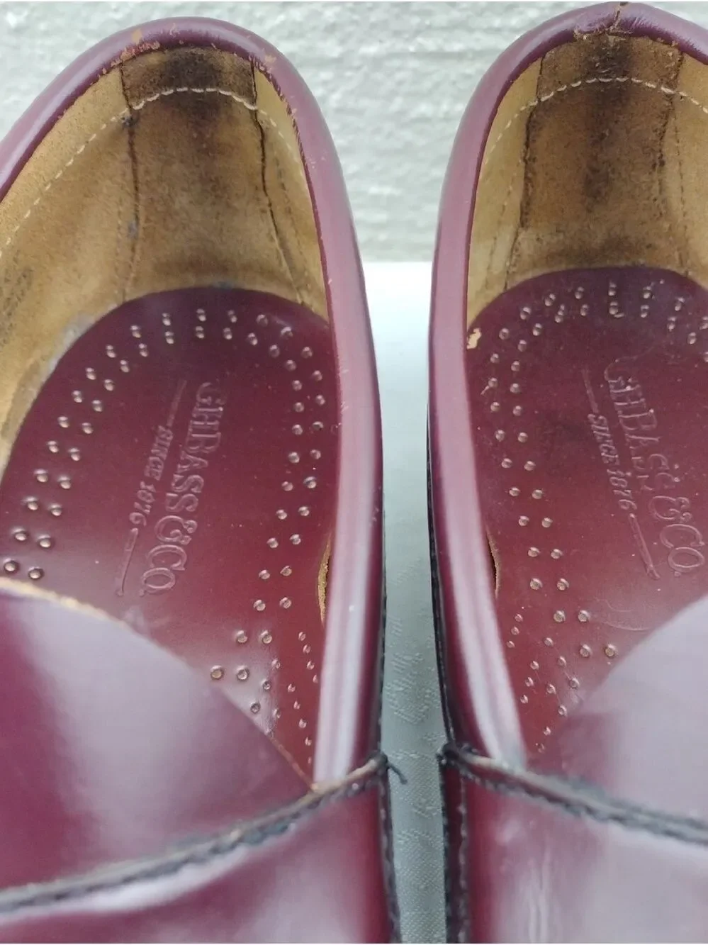 G.H. Bass & Co Weejuns Men's Burgundy Leather Upper Low Heel Penny Loafer Shoe